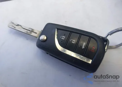 2020 Toyota Corolla Se z USA, uszkodzony, nr VIN 5YFS4RCE3LP042441